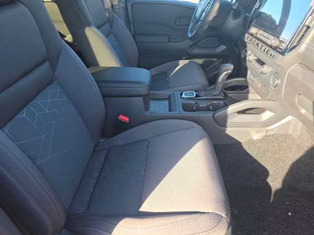 2026 Gun Metallic Nissan Frontier SV 4X4 Truck