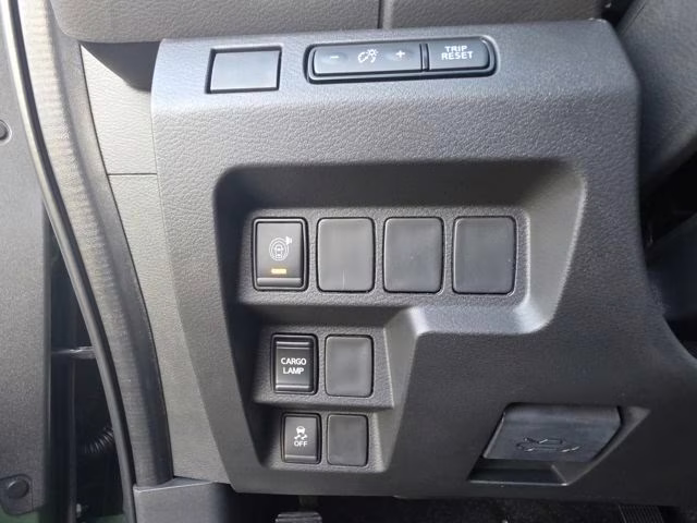 2026 Tactical Green Metallic Nissan Frontier SV 4X4 Truck