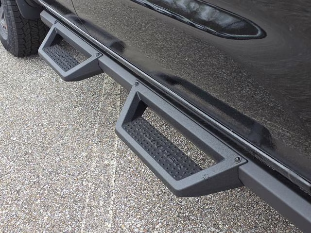 2026 Super Black Nissan Frontier PRO-4X 4X4 Truck