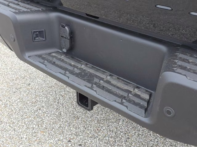2026 Super Black Nissan Frontier PRO-4X 4X4 Truck