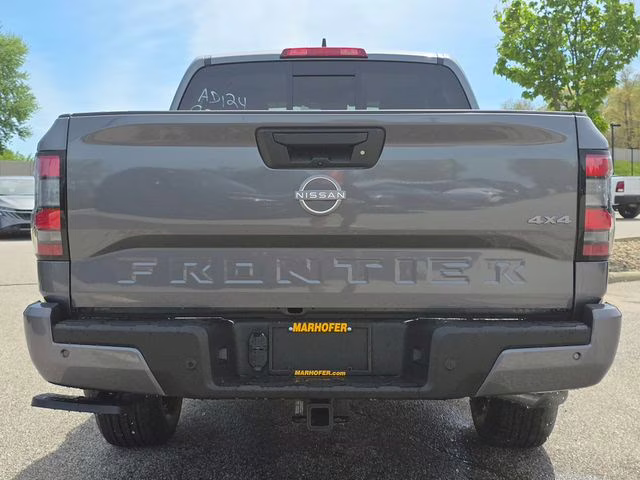 2026 Gun Metallic Nissan Frontier SV 4X4 Truck