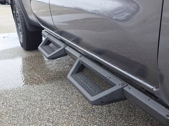 2026 Gun Metallic Nissan Frontier PRO-4X 4X4 Truck