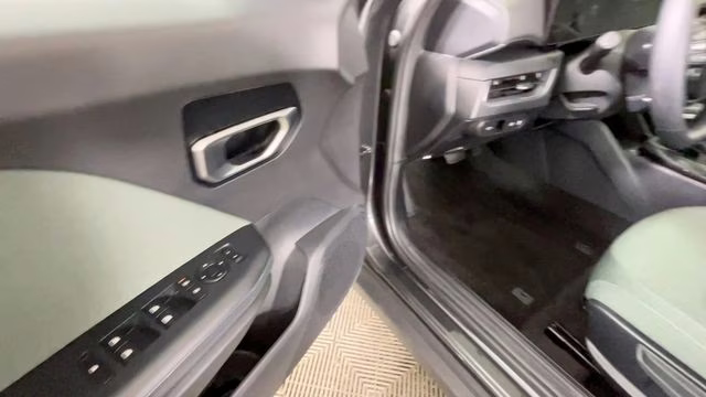 2025 Interstellar Gray Kia K4 EX FWD Sedan