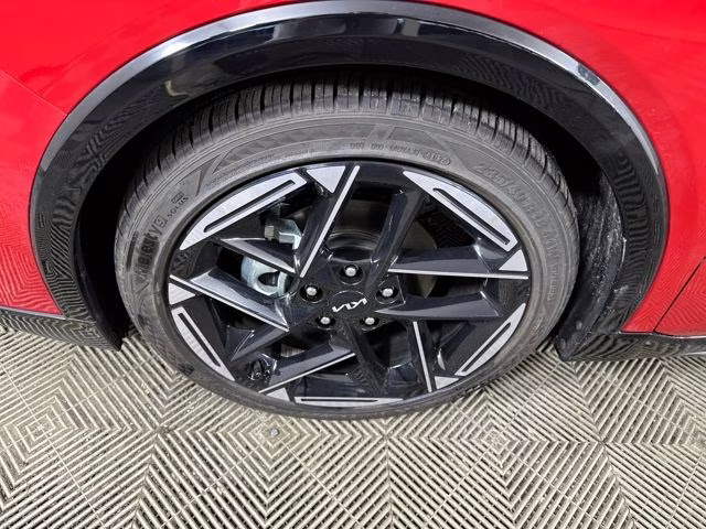 2025 Currant Red Kia K4 GT-Line FWD Sedan