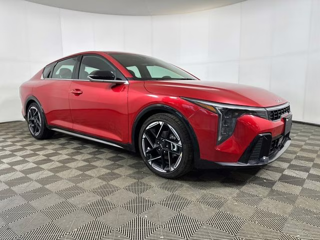 2025 Currant Red Kia K4 GT-Line FWD Sedan