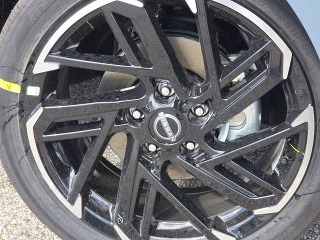 2026 Atlantic Gray/Super Black Nissan Sentra SR FWD Sedan
