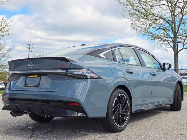 2026 Atlantic Gray/Super Black Nissan Sentra SR FWD Sedan