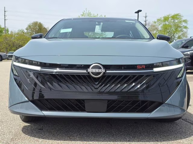 2026 Atlantic Gray/Super Black Nissan Sentra SR FWD Sedan