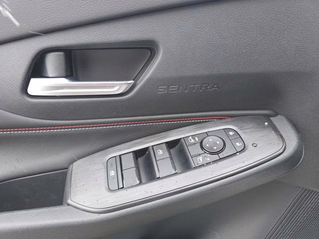 2026 Aspen White/Super Black Nissan Sentra SR FWD Sedan