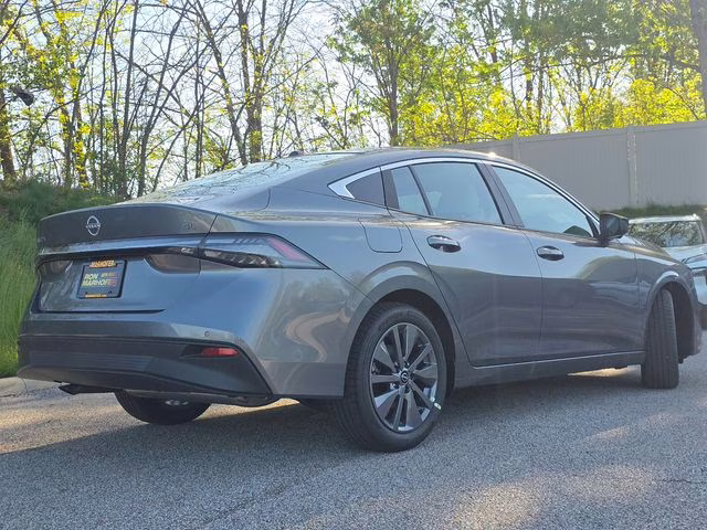 2026 Gun Metallic Nissan Sentra SL FWD Sedan