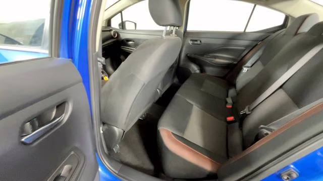 2021 Electric Blue Metallic Nissan Versa 1.6 SR FWD Sedan