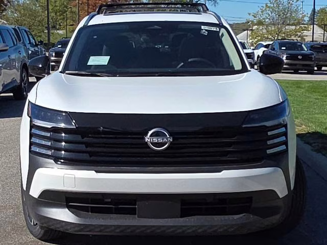 2026 Aspen White Tricoat Nissan Kicks SV FWD SUV