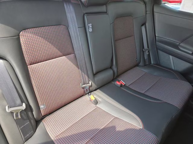 2026 Yuzu Yellow/Super Black Nissan Kicks SR FWD SUV