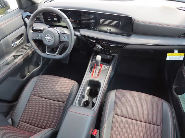 2026 Yuzu Yellow/Super Black Nissan Kicks SR FWD SUV