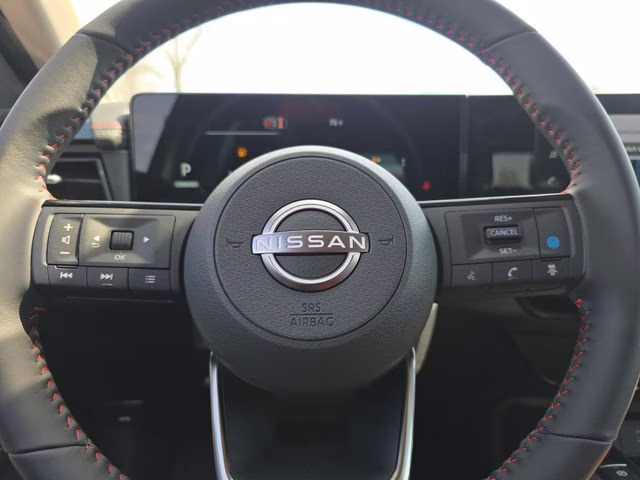 2026 Yuzu Yellow/Super Black Nissan Kicks SR FWD SUV