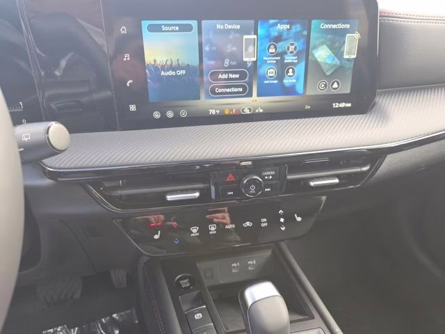 2026 Canyon Bronze Metallic Nissan Kicks SR FWD SUV