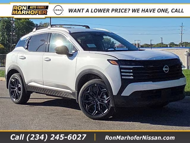 2026 Aspen White Tricoat Nissan Kicks SR FWD SUV