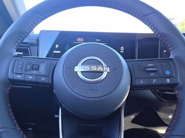 2026 Aspen White Tricoat Nissan Kicks SR FWD SUV