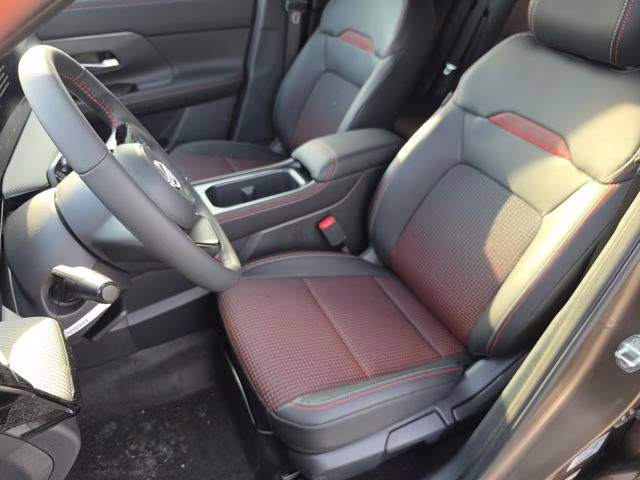 2026 Canyon Bronze Metallic Nissan Kicks SR AWD SUV