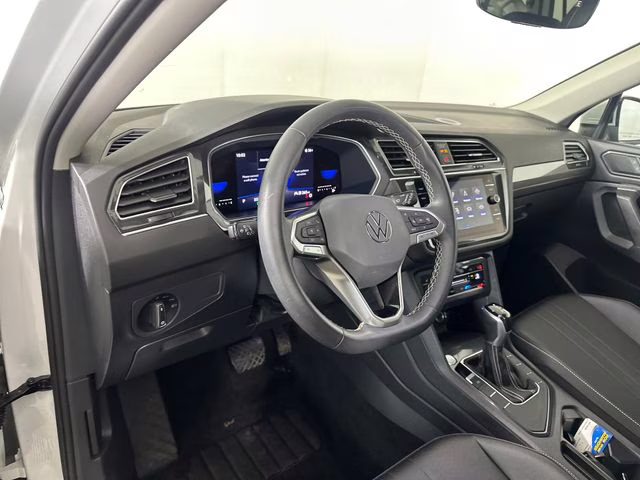 2022 Pure White Volkswagen Tiguan 2.0T SE FWD SUV
