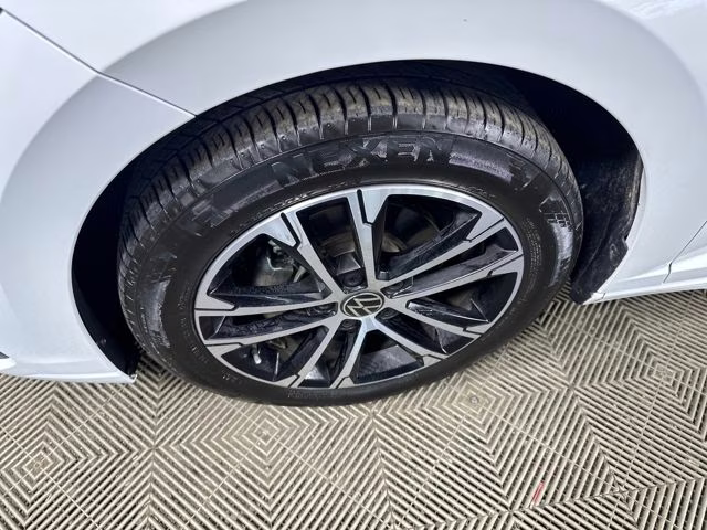 2025 Pure White Volkswagen Jetta 1.5T Sport FWD Sedan