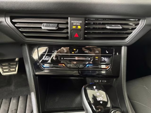 2025 Pure White Volkswagen Jetta 1.5T Sport FWD Sedan