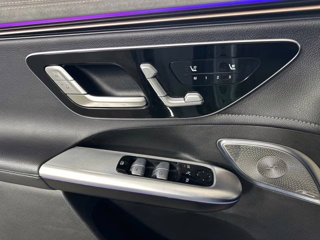 2023 Cirrus Silver Metallic Mercedes-Benz EQE 350+ SUV RWD SUV