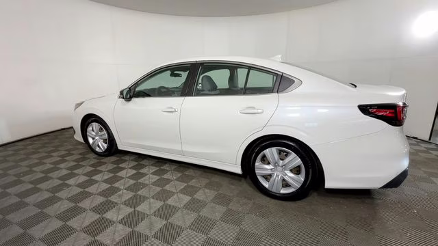 2021 Crystal White Pearl Subaru Legacy Base AWD Sedan