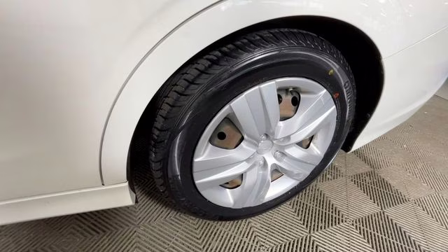 2021 Crystal White Pearl Subaru Legacy Base AWD Sedan