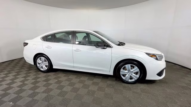 2021 Crystal White Pearl Subaru Legacy Base AWD Sedan