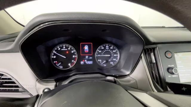 2021 Crystal White Pearl Subaru Legacy Base AWD Sedan