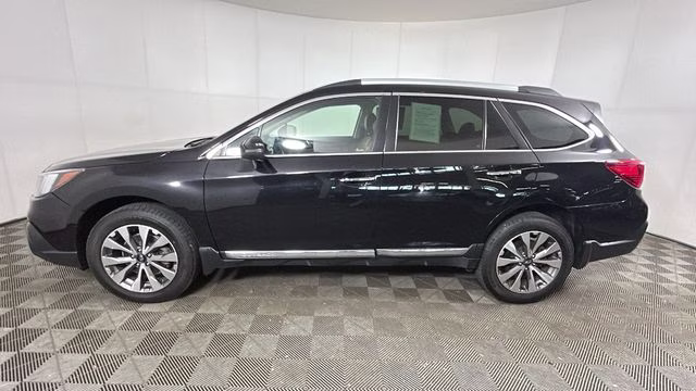 2019 Crystal Black Silica Subaru Outback 3.6R AWD SUV