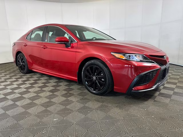 2023 Supersonic Red Toyota Camry SE FWD Sedan