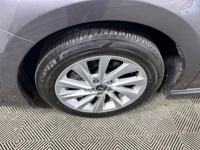 2024 Predawn Gray Mica Toyota Camry SE FWD Sedan