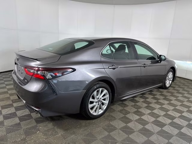 2024 Predawn Gray Mica Toyota Camry SE FWD Sedan