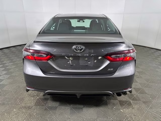 2024 Predawn Gray Mica Toyota Camry SE FWD Sedan