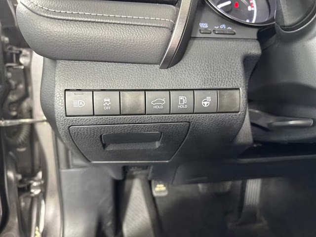 2024 Predawn Gray Mica Toyota Camry SE FWD Sedan