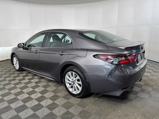 2024 Predawn Gray Mica Toyota Camry SE FWD Sedan