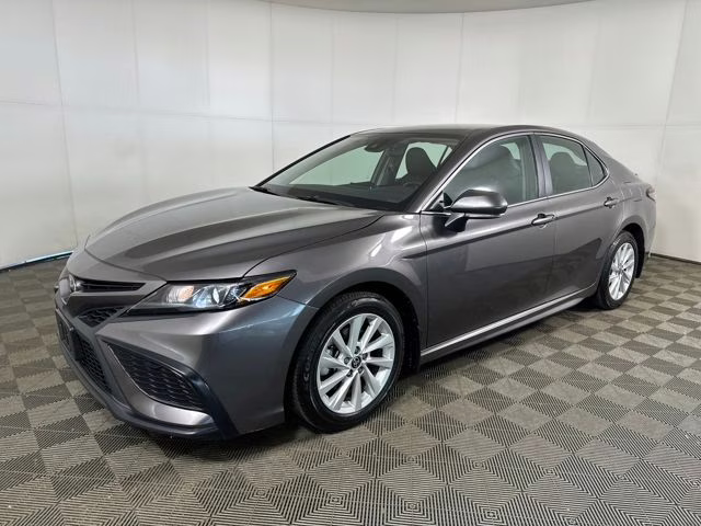 2024 Predawn Gray Mica Toyota Camry SE FWD Sedan