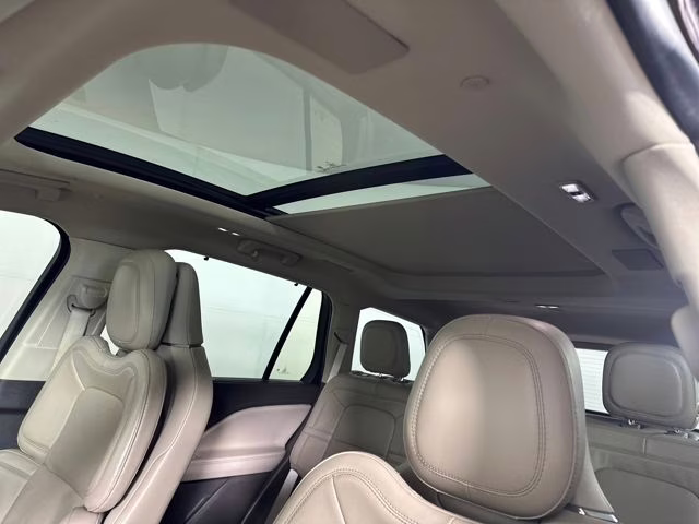 2020 Burgundy Velvet Metallic Tinted Clearcoat Lincoln Aviator Reserve AWD SUV