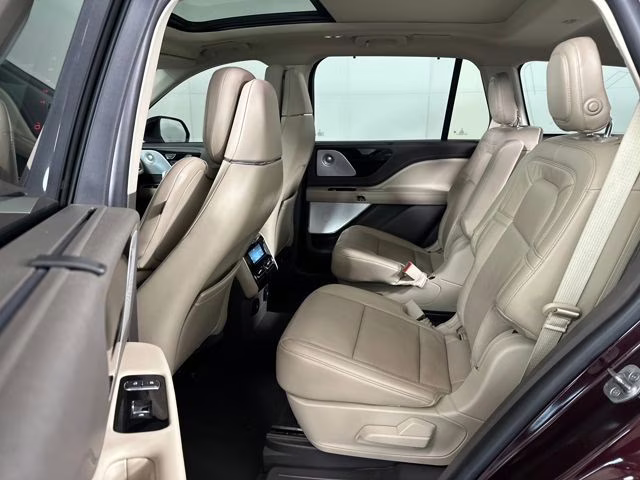 2020 Burgundy Velvet Metallic Tinted Clearcoat Lincoln Aviator Reserve AWD SUV