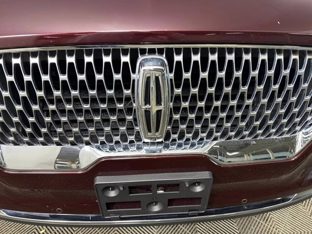 2020 Burgundy Velvet Metallic Tinted Clearcoat Lincoln Aviator Reserve AWD SUV