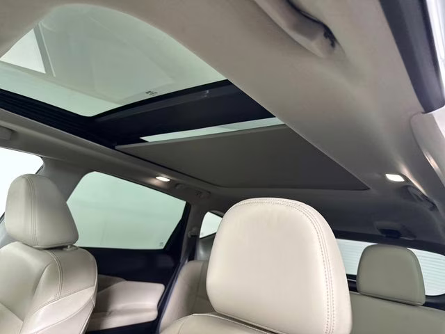 2021 Pearl White Tricoat Nissan Murano SL AWD SUV