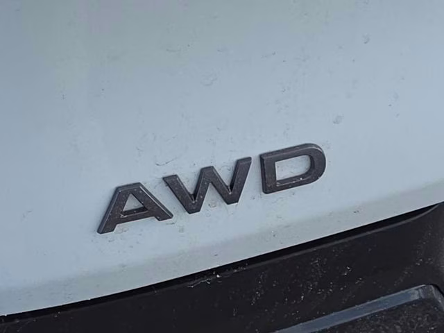 2026 Everest White Pearl Tricoat Nissan Murano SL AWD SUV