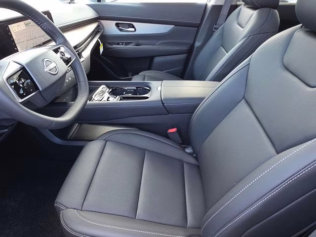 2026 Everest White Pearl Tricoat Nissan Murano SL AWD SUV