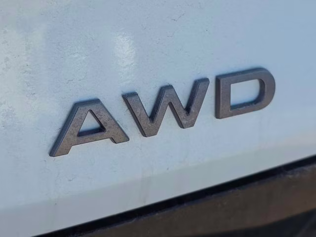 2026 Everest White Pearl Tricoat Nissan Murano Platinum AWD SUV