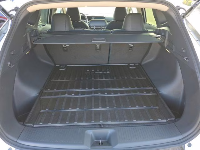 2026 Everest White Pearl Tricoat Nissan Murano Platinum AWD SUV