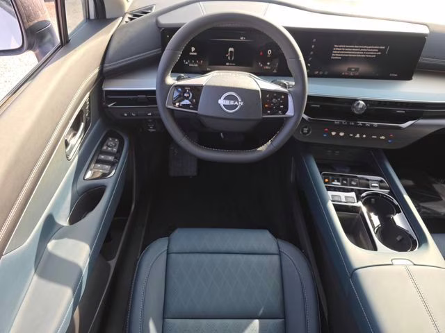 2026 Everest White Pearl Tricoat Nissan Murano Platinum AWD SUV