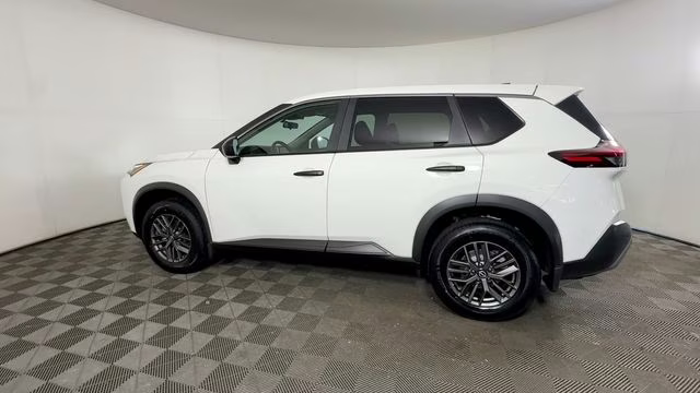 2023 Glacier White Nissan Rogue S AWD SUV