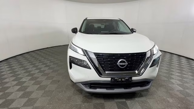 2023 Glacier White Nissan Rogue S AWD SUV